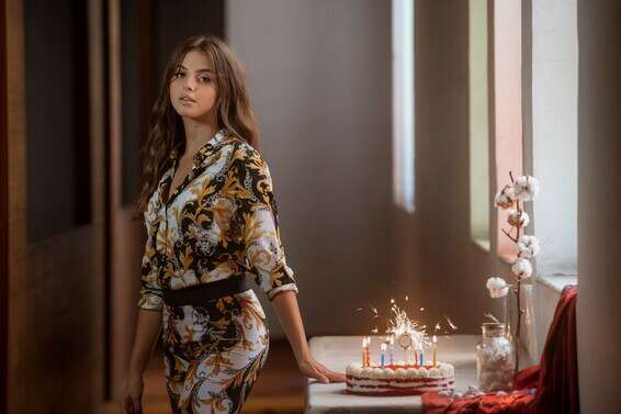 "היום אני עובדת באינסטגרם". אור אזולאי // צילום: פיני סילוק.